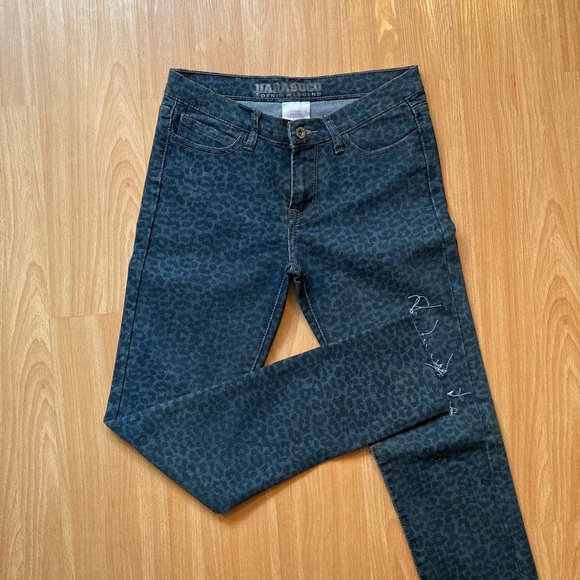 Parasuco dark leopard print jeans, size 27 - Picture 2 of 6